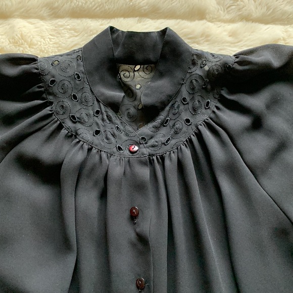 Vtg black mandarin collar eyelet trim France button down Secretary blouse M - Picture 4 of 15